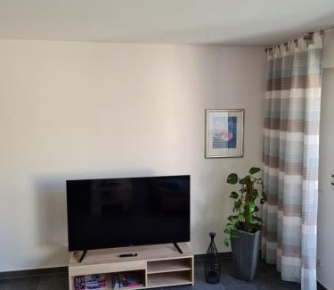 Alt-Rentfort Apartment | ElHa's FeWo