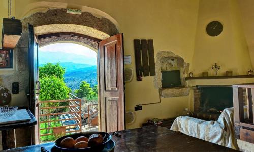 Megala Chorafia House | Elia House