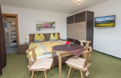 Zell am See Bed & Breakfast | Elisabeth, House - Double room with shower od. Bath/WC