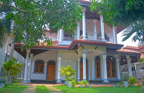Dalupotha Villa | Elisach Serenity House - 4 BHK Villa in Sri Lanka - near to Airport