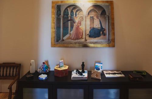 Santa Maria Novella Apartment | EliseHouse Elegant Apartment