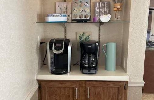 Las Cruces House | Elite Casita with EV Level II Charger & Indoor Jet Tub