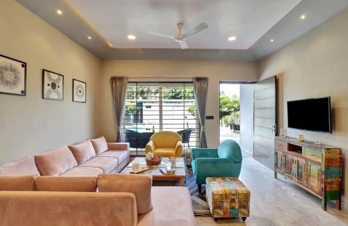 Bedla Villa | ELIVAAS Radhyam Luxe 2BHK Villa with Pvt Pool