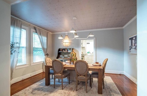 Chantilly House | Elizabeth Bungalow, Fenced Yard, Fireplaces, Grill