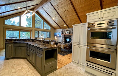 Breckenridge Heights House | Elkhorn Lodge Private Home, Hot tub, Multi-Family, Game Room, Dog Friendly