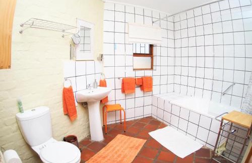 Darling Bed & Breakfast | Elly's Place B&B