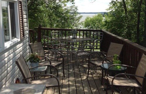 Dryden House | Elm Bay Cabin Rentals - Cottage #2