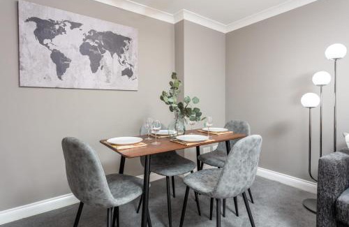 Ayr Apartment | Elms Way No33 – Donnini Apartments