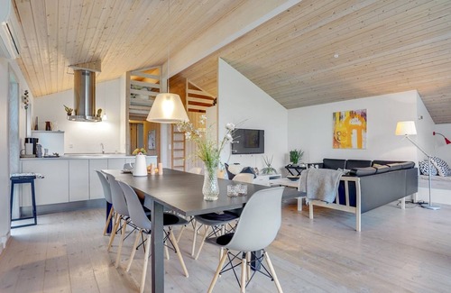 Hou House | "Elni" - 900m from the sea by Interhome