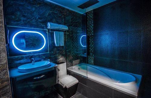 Basak Hotel | Eloisa Royal Suites