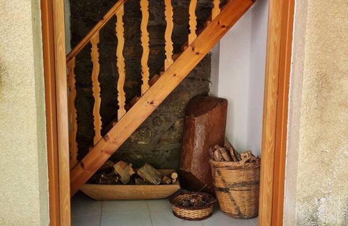 Kalopanayiotis House | Elpiniki's Old Three Bedroom House