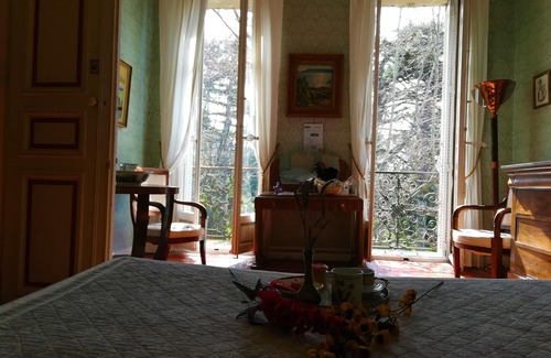 Saint-Chamas Bed & Breakfast | Embarben Maison d'hotes
