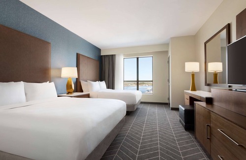 Downtown Wilmington Hotel | Embassy Suites by Hilton Wilmington Riverfront