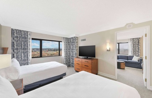 Orange Hotel | Embassy Suites by Hilton Anaheim Orange