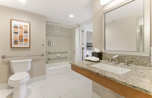 Orange Hotel | Embassy Suites by Hilton Anaheim Orange