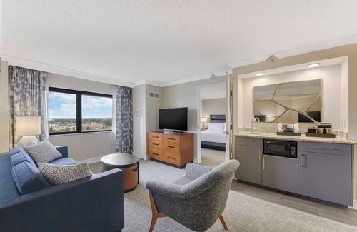 Orange Hotel | Embassy Suites by Hilton Anaheim Orange