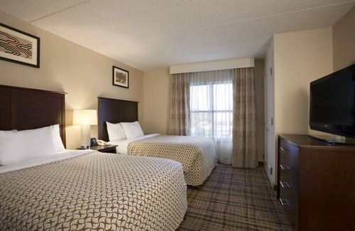Beachwood Hotel | Embassy Suites by Hilton Cleveland Beachwood