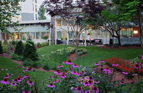 Marlborough Hotel | Embassy Suites by Hilton Boston Marlborough