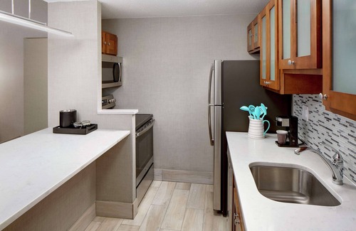 Marlborough Hotel | Embassy Suites by Hilton Boston Marlborough