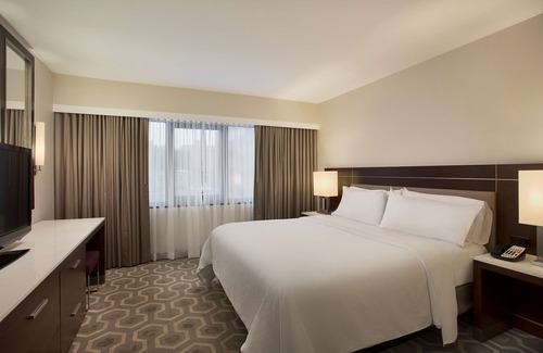 West End Hotel | Embassy Suites by Hilton Washington DC Georgetown