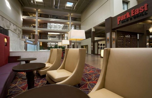 Beachwood Hotel | Embassy Suites Cleveland - Beachwood