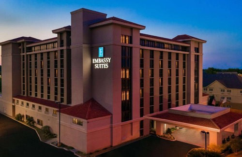 Park Central Hotel | Embassy Suites Dallas - Park Central Area
