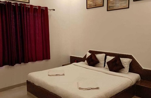 Medha Villa | Emerald Villa