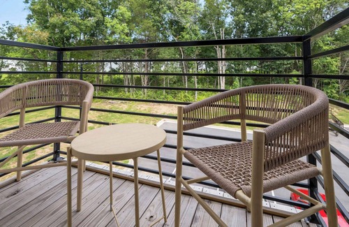 Concord Apartment | Emery 2BD 2 - Two Bedroom Apartment, Sleeps 4