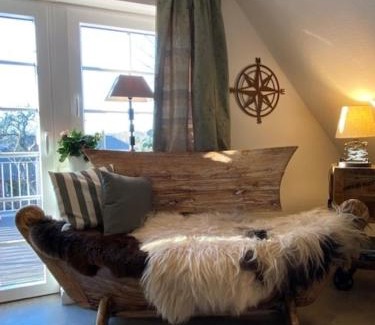 Toenning Apartment | Emily&#039s