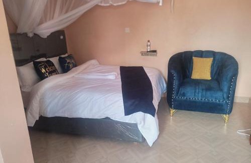 Emining Bed & Breakfast | Emining Guest Suites