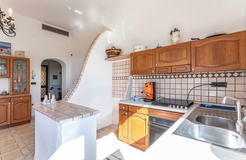 Torre Suda Apartment | Emma's Villa facing the sea with swimming pool