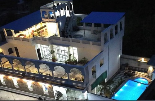Udaipur District Villa | Emperor Palace - A Heritage Villa