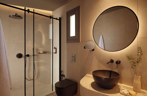 Megalochori Hotel | Enarma Suites & Spa Wellness Retreat