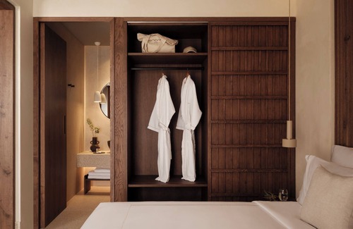 Megalochori Hotel | Enarma Suites & Spa Wellness Retreat