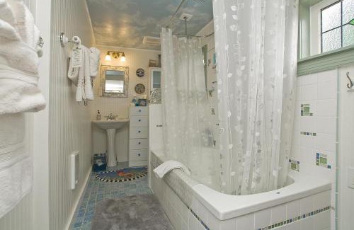 Seaview House | Enchanted Cottages by the Sea