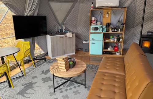 Dunlap Other | Enchanted Forest Dome ,10-15 minutes to Kings Canyons-New pellet stove for cozy warm nights