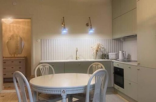 Kallio Apartment | Enchanting 1BR w/King Bed in Unbeatable Location