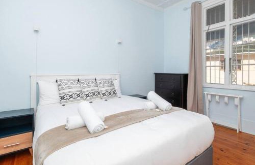 Rosebank Apartment | Enchanting Abode in Rosebank