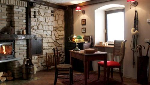 Saint-Nicolas Ski Chalet | Enchanting chalet in Gratillon with mountain view and sauna
