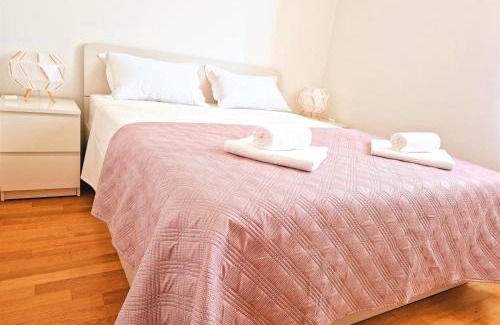 Znjan Apartment | Endless Summer Retreat