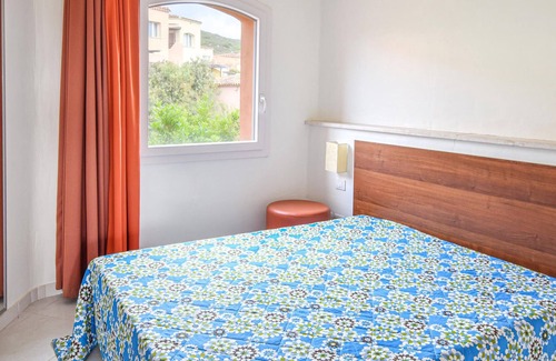 Canneddi House | Enjoy a relaxing vacation in this beautiful cottage near the beach!