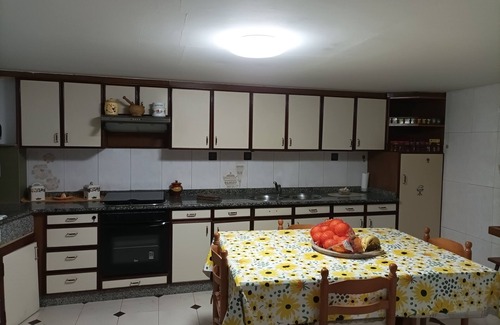 Maceda House | Enjoy in the nature. whole house. San Mamede mountain range. pets allowed.