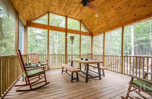 Eagles Mere House | Enjoy quality time with family at "At Ease", the gem of the woods in Eagles Mere