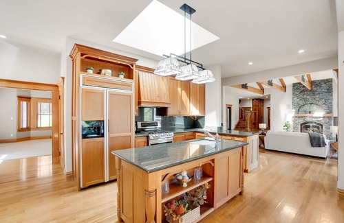 Willow Creek House | Enjoy the Serenity and Quiet on this 5-acre Estate with Mountain and River Views