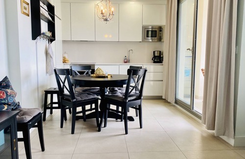 Torrox Costa Apartment | Enjoy the sun, sand and salty sea in a stylish floor on the first line