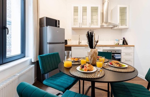 Quartier des Libertes - Vrijheidswijk Apartment | Enseignement III - Two Bedroom Apartment, Sleeps 4