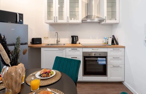 Quartier des Libertes - Vrijheidswijk Apartment | Enseignement III - Two Bedroom Apartment, Sleeps 4