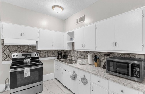 Birmingham Hotel | Ensley Highlands Hideaway