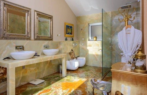 Lozica Villa | Enticing Seacoast Villa at the Edge of the Adriatic Sea