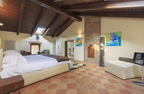 Gabiano Villa | Enticing villa with pool and lovely views over the vineyards - Villa Teresa